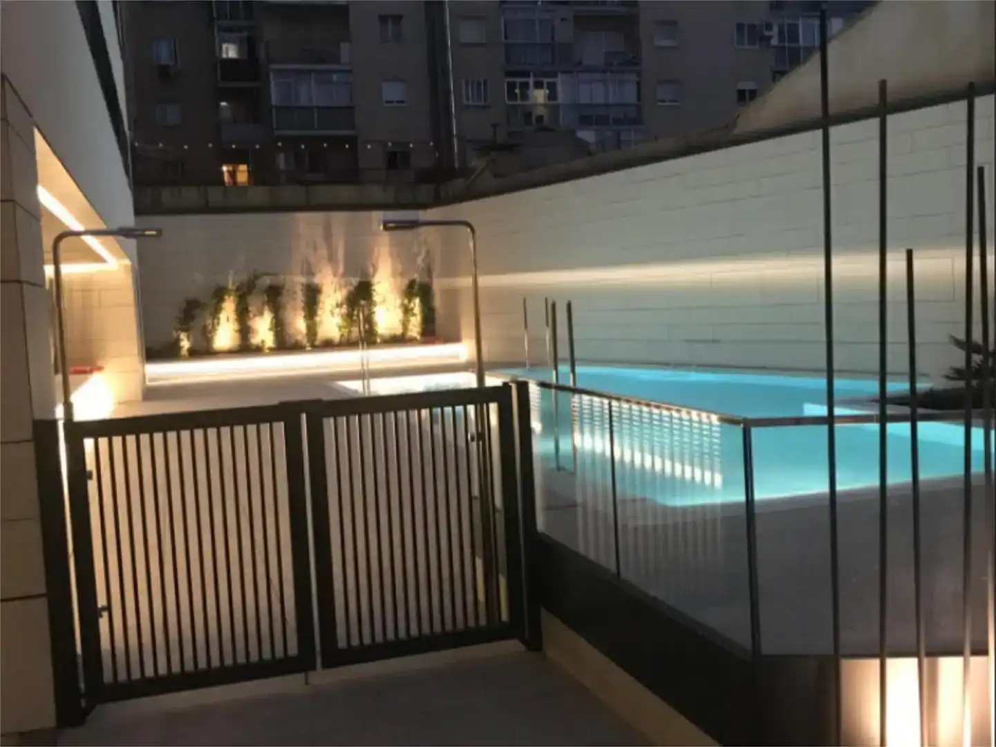 Piscina de Piso en venta en Zaragoza con Aire acondicionado, Trastero y Piscina