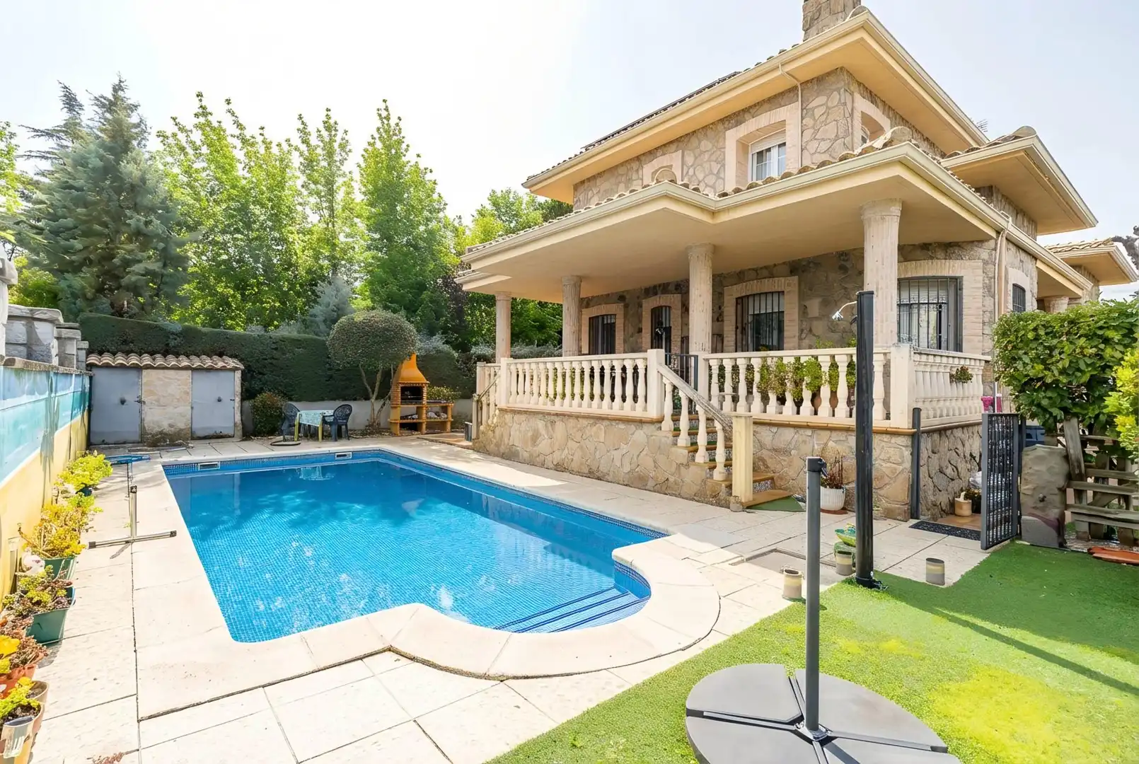 Swimming pool of Houses for sale in Guadarrama  with Air Conditioner, Heating and Terrace