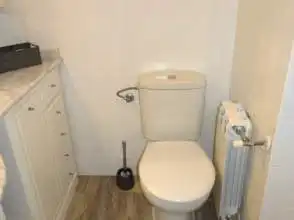 Baño de Piso de alquiler en Gijón  con Calefacción, Parquet y Amueblado