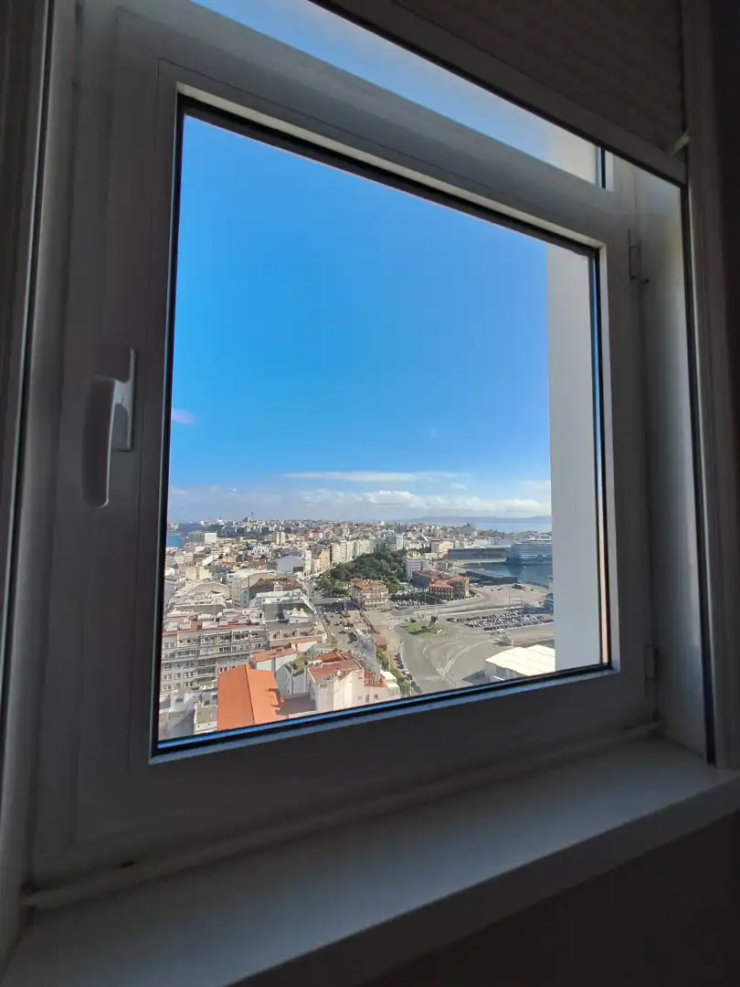 Piso de alquiler en A Coruña Capital  con Calefacción, Terraza y Amueblado