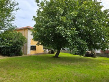 Casa amb jardí en venda a Suances - Avenida Derechos de la Infancia