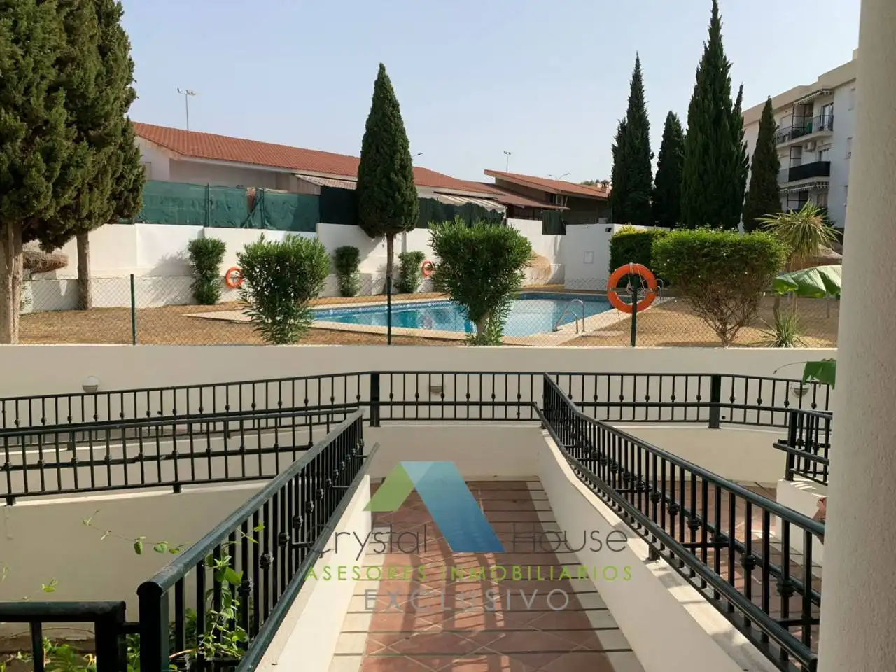 Piscina de Piso en venta en Vélez-Málaga con Terraza, Trastero y Alarma