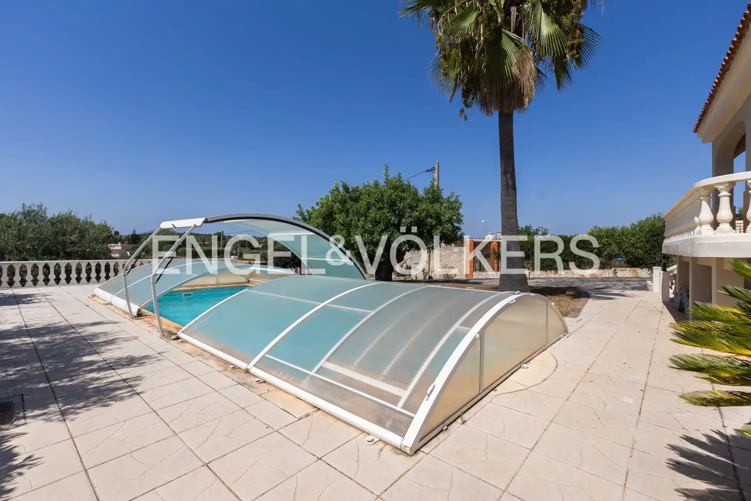 Swimming pool of Houses for sale in Montserrat  with Air Conditioner, Heating and Private garden