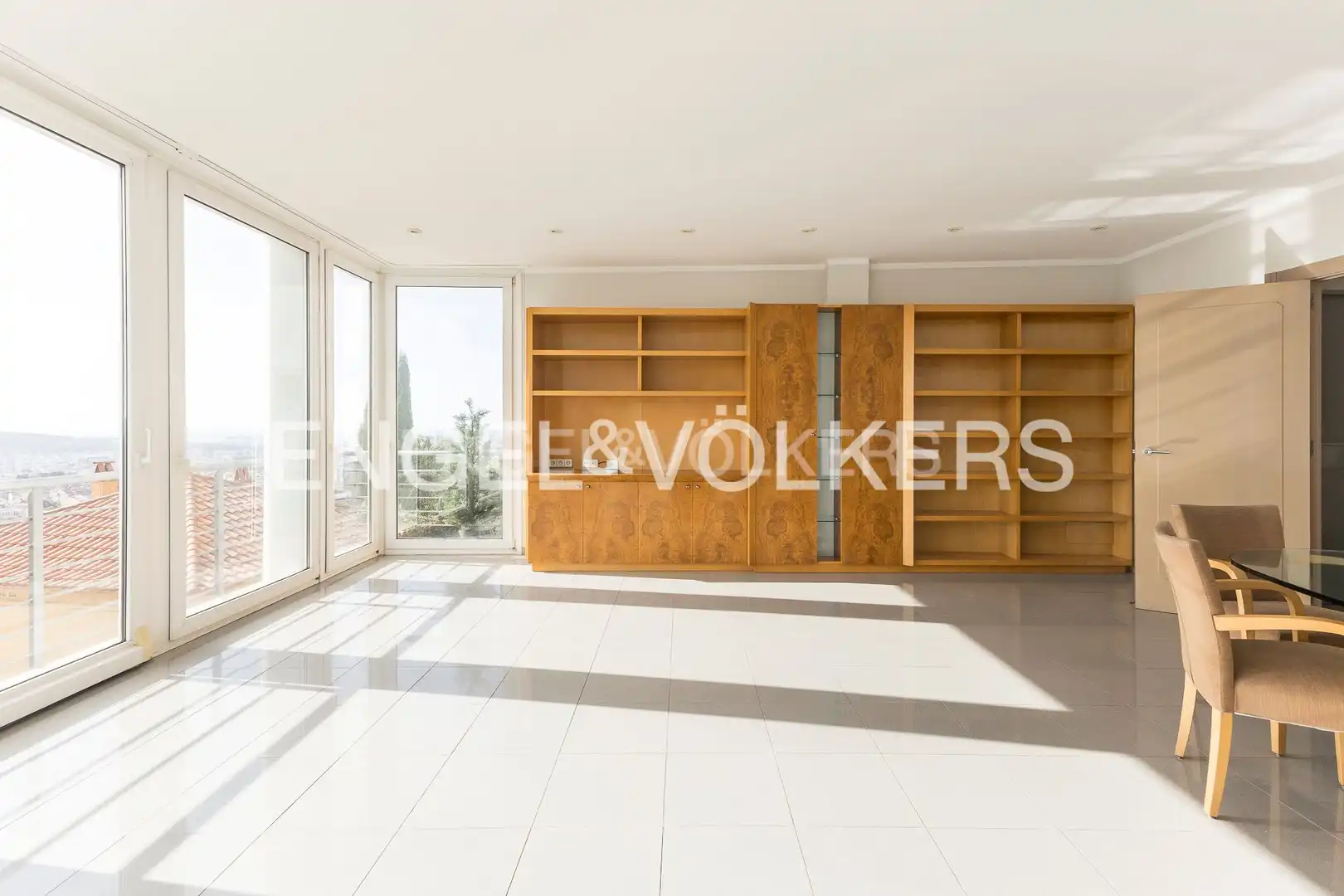 Houses for sale in Barcelona  with Air Conditioner, Heating and Private garden