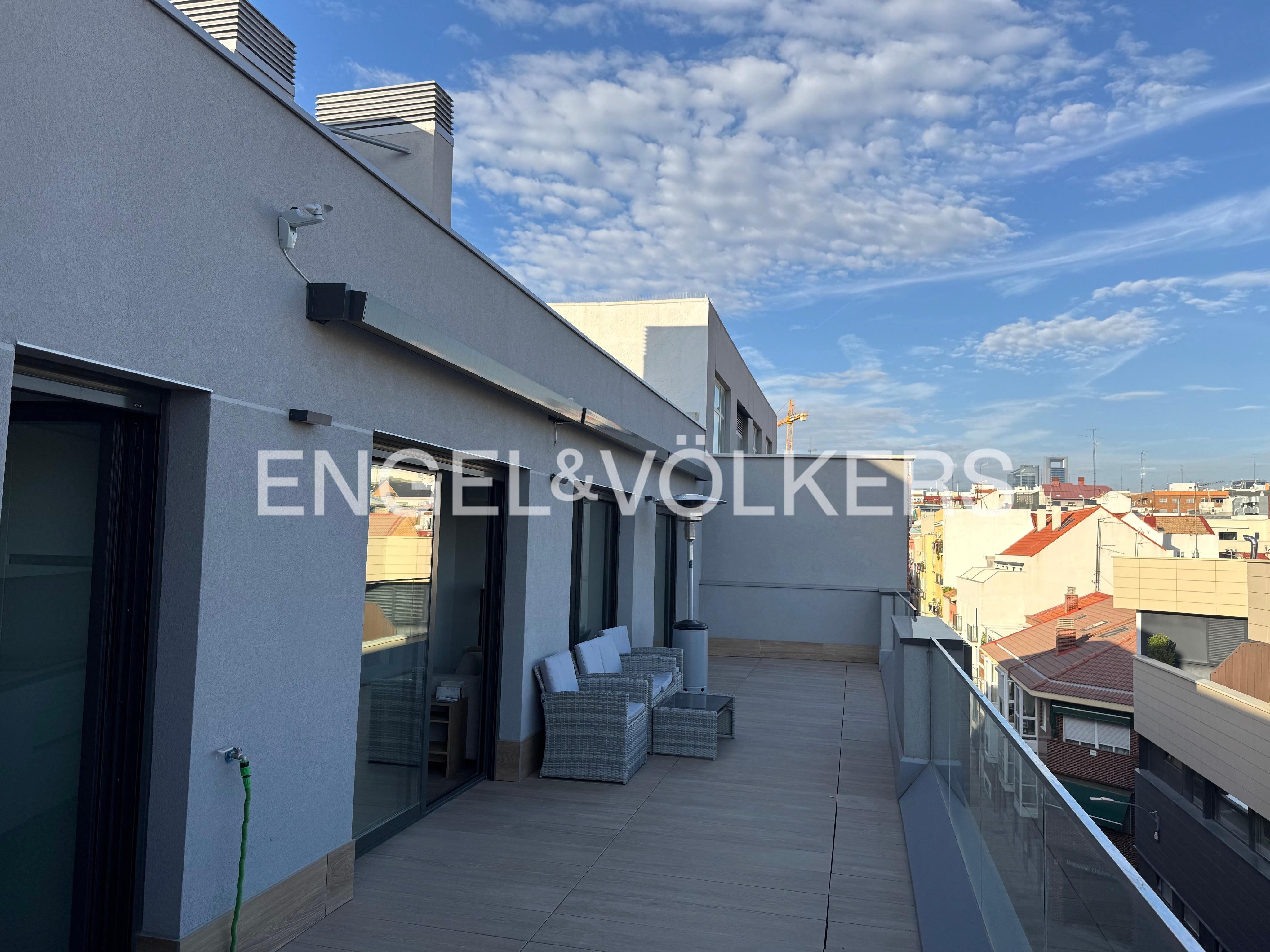 Terrassa de Àtic de lloguer en  Madrid Capital amb Aire condicionat, Calefacció i Terrassa