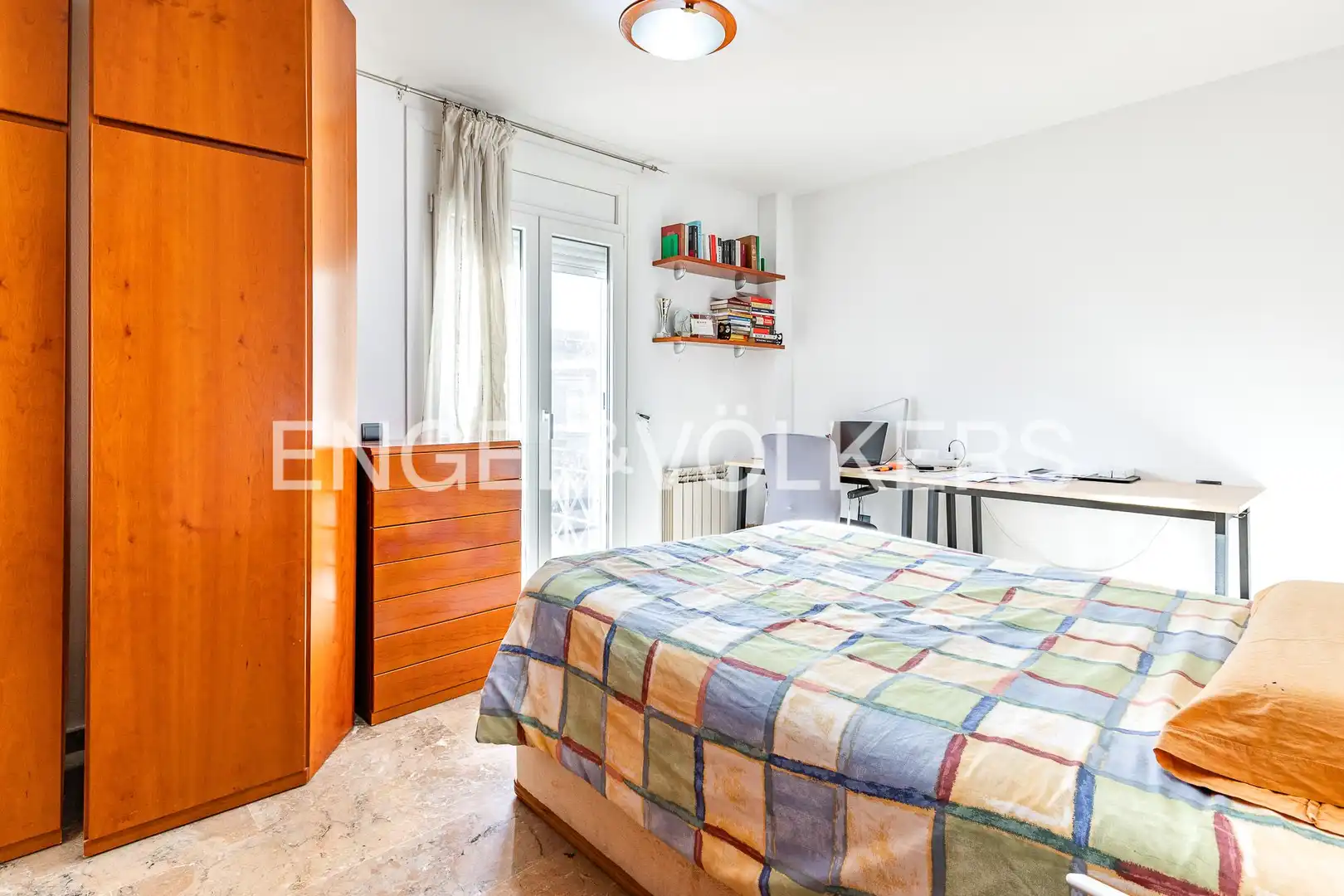 Schlafzimmer von Wohnung zum Verkauf in Mataró mit Klimaanlage, Heizung und Terrasse