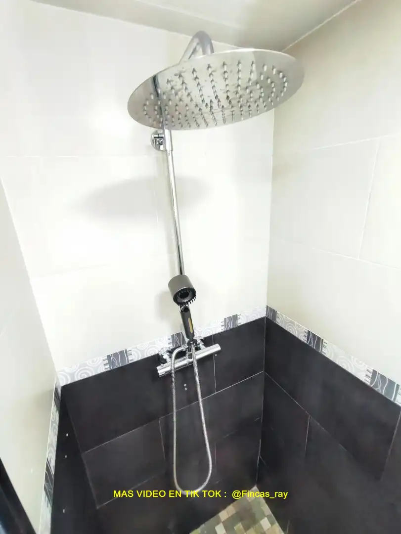 Bany de Pis en venda en Polinyà amb Aire condicionat, Calefacció i Parquet
