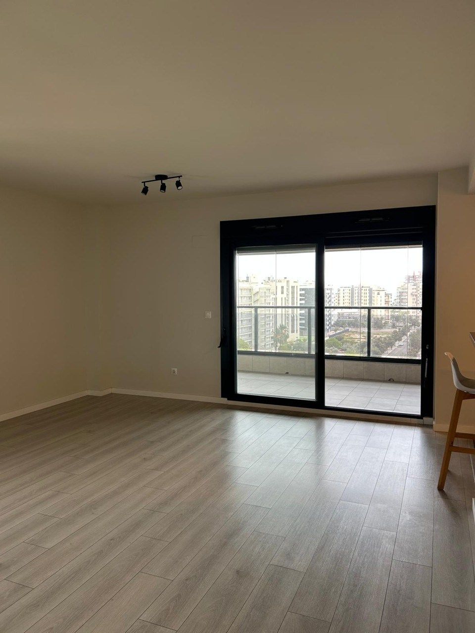 Sala de estar de Piso de alquiler en Alicante / Alacant con Aire acondicionado, Parquet y Terraza