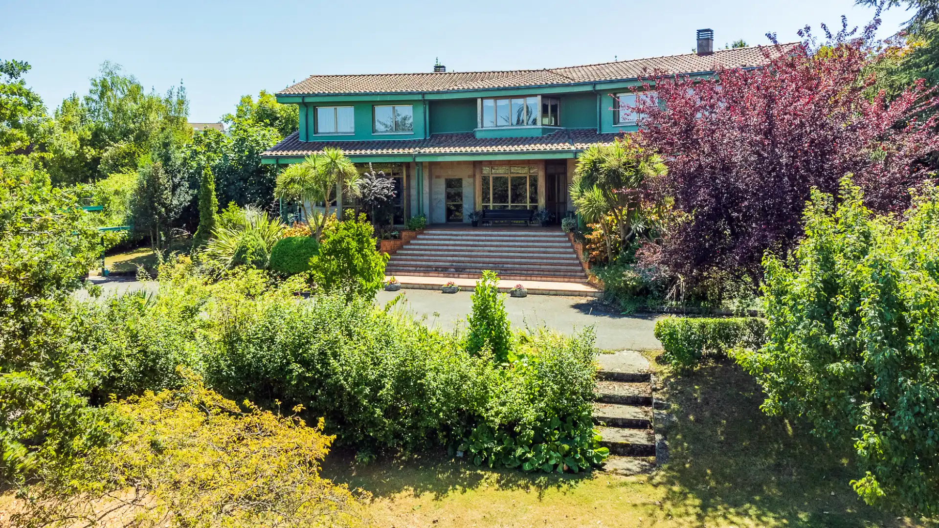 Vista exterior de Casa o chalet en venta en Oviedo  con Calefacción, Jardín privado y Parquet