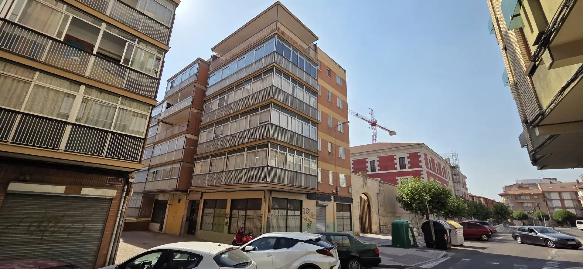 Vista exterior de Piso en venta en Palencia con Calefacción, Terraza y Amueblado