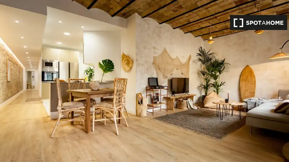 Room in Sant Gervasi- Galvany