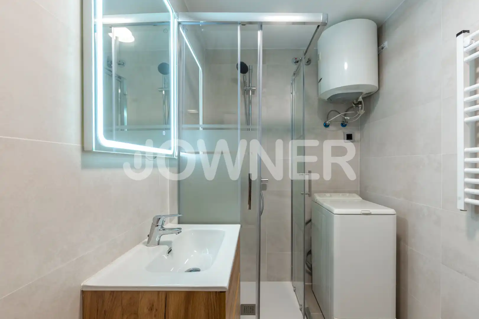 Baño de Estudio de alquiler en Madrid con Aire acondicionado, Calefacción y Horno