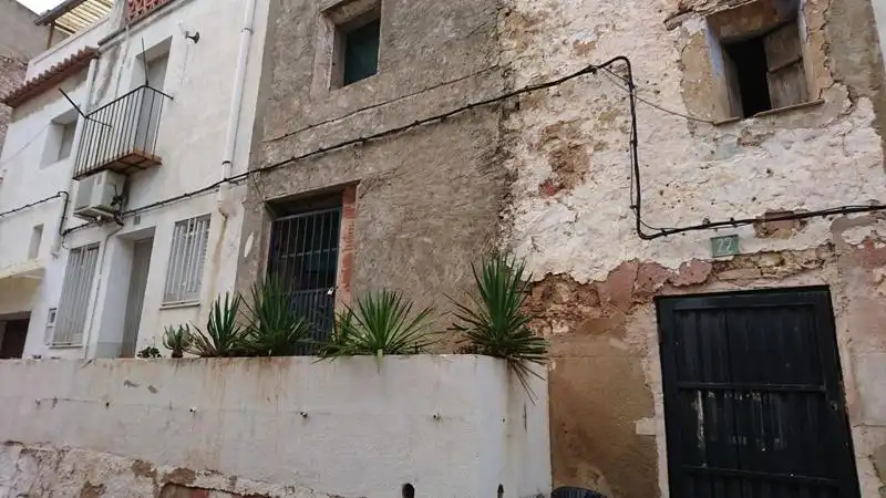 Casa aparellada en venda a Calvario, imagen 2