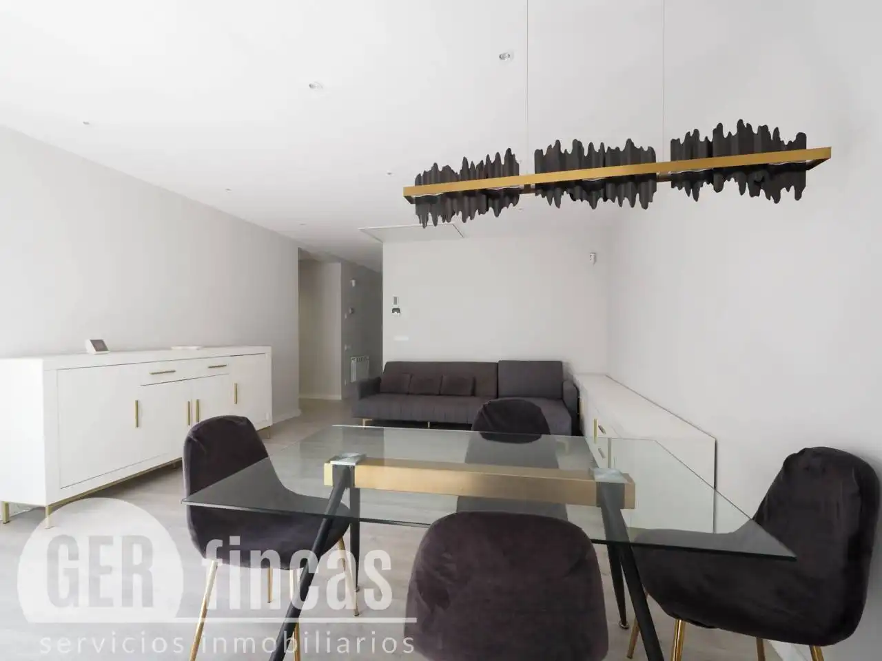 Flat for rent in Calle Josep Llimona, Poble Nou