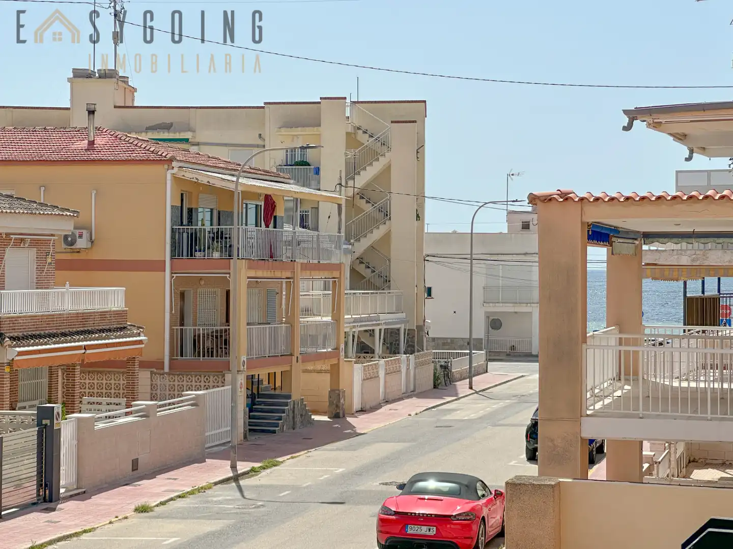 Flat with terrace for sale in Calle Novelda, imagen 3