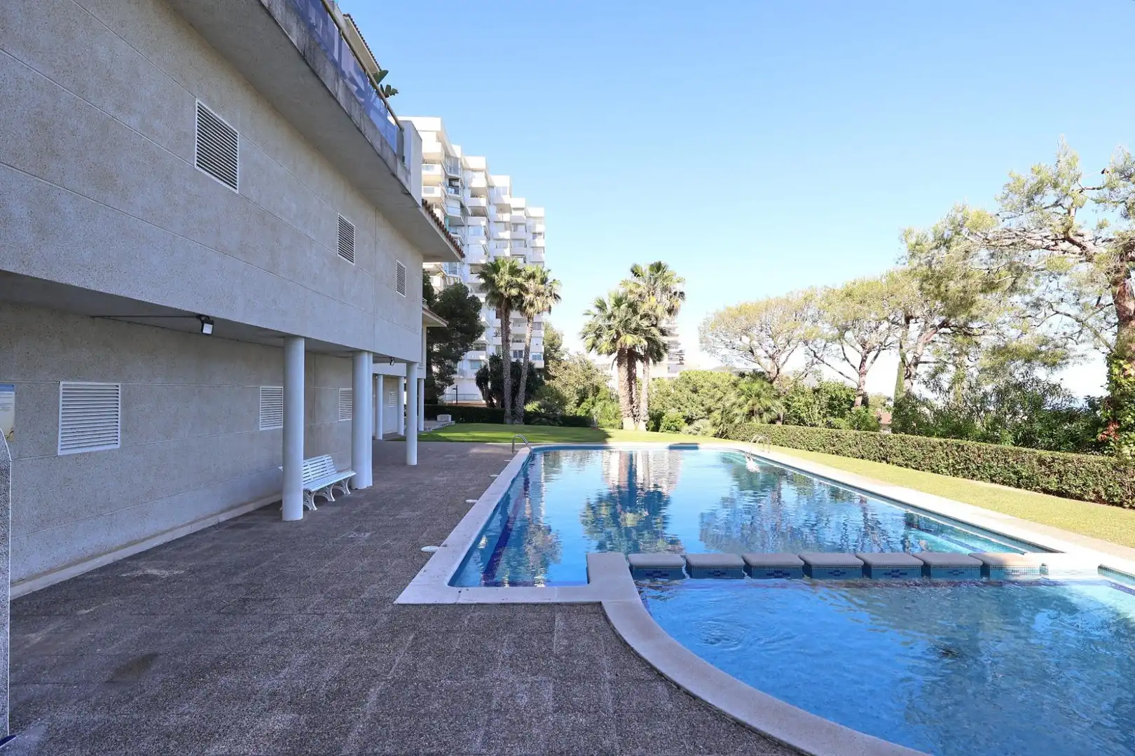 Piscina de Piso en venta en Sant Pere de Ribes con Calefacción, Terraza y Piscina comunitaria