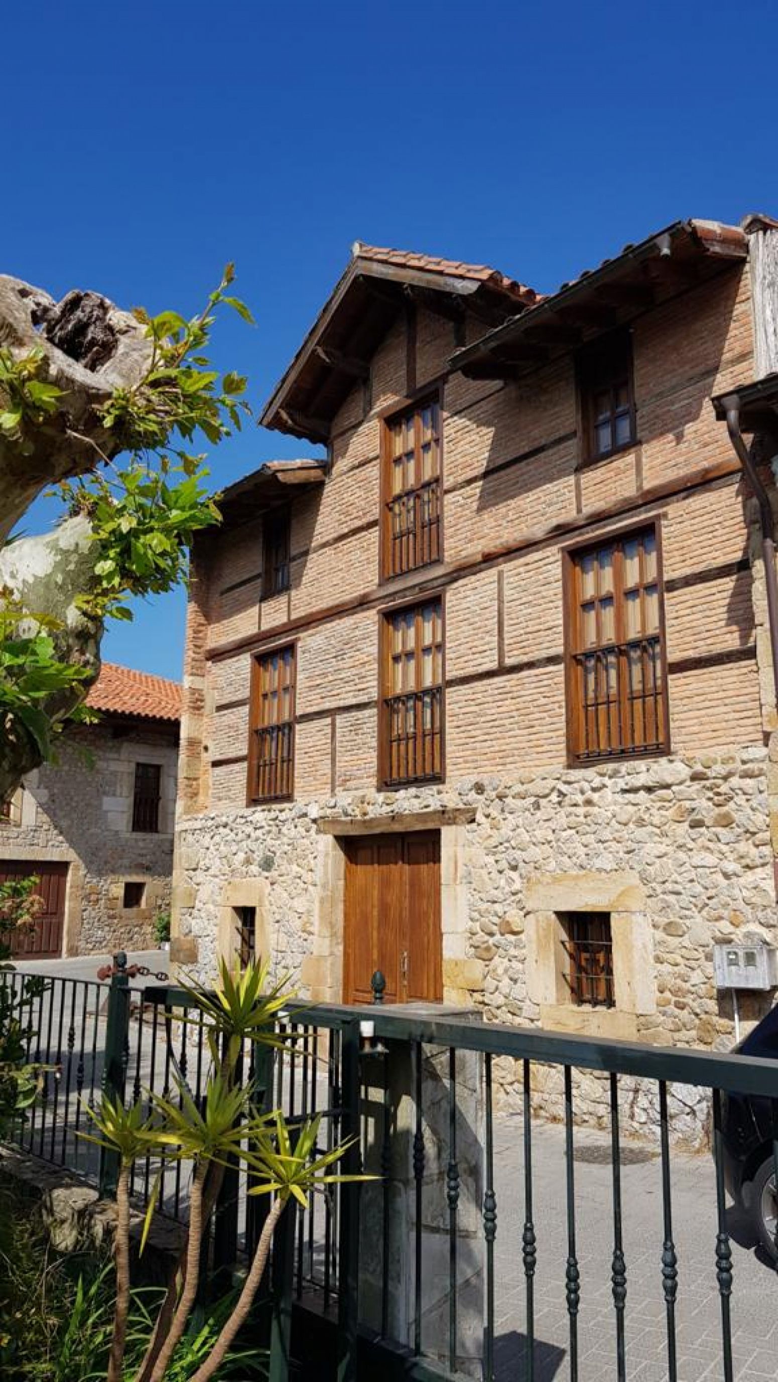 Exterior view of House or chalet for sale in Medio Cudeyo  with Terrace