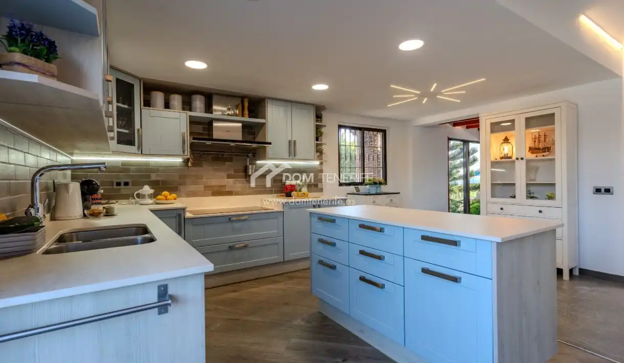 Cocina de Casa o chalet en venta en San Miguel de Abona con Jardín privado, Terraza y Trastero