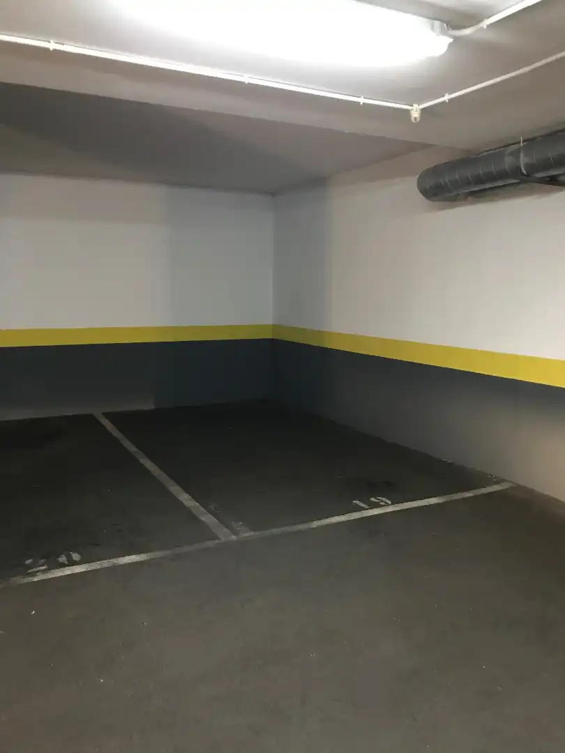 Parkplatz von Garage zur Miete in Coslada