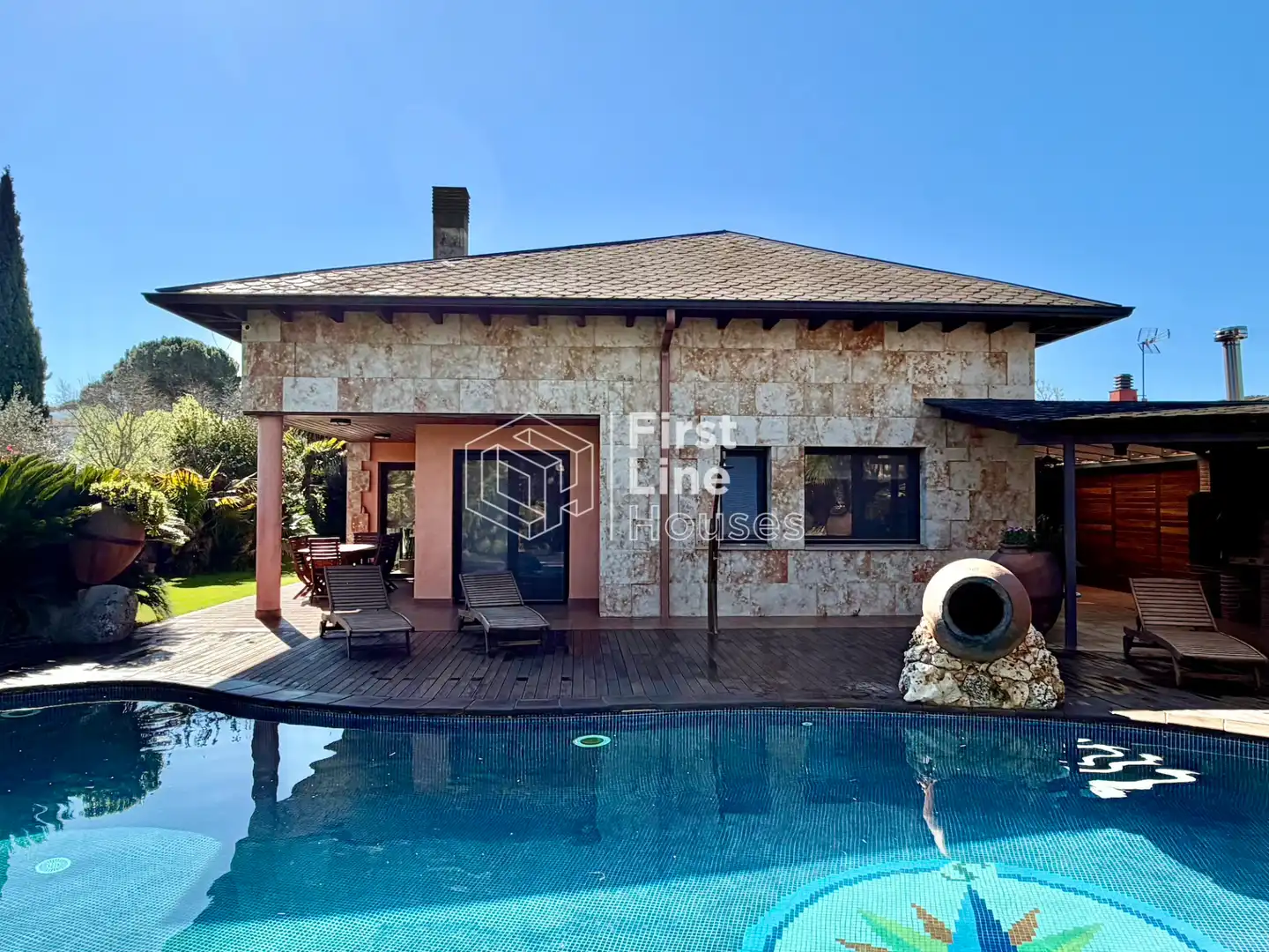 Piscina de Casa o xalet en venda en Vidreres amb Aire condicionat, Calefacció i Jardí privat