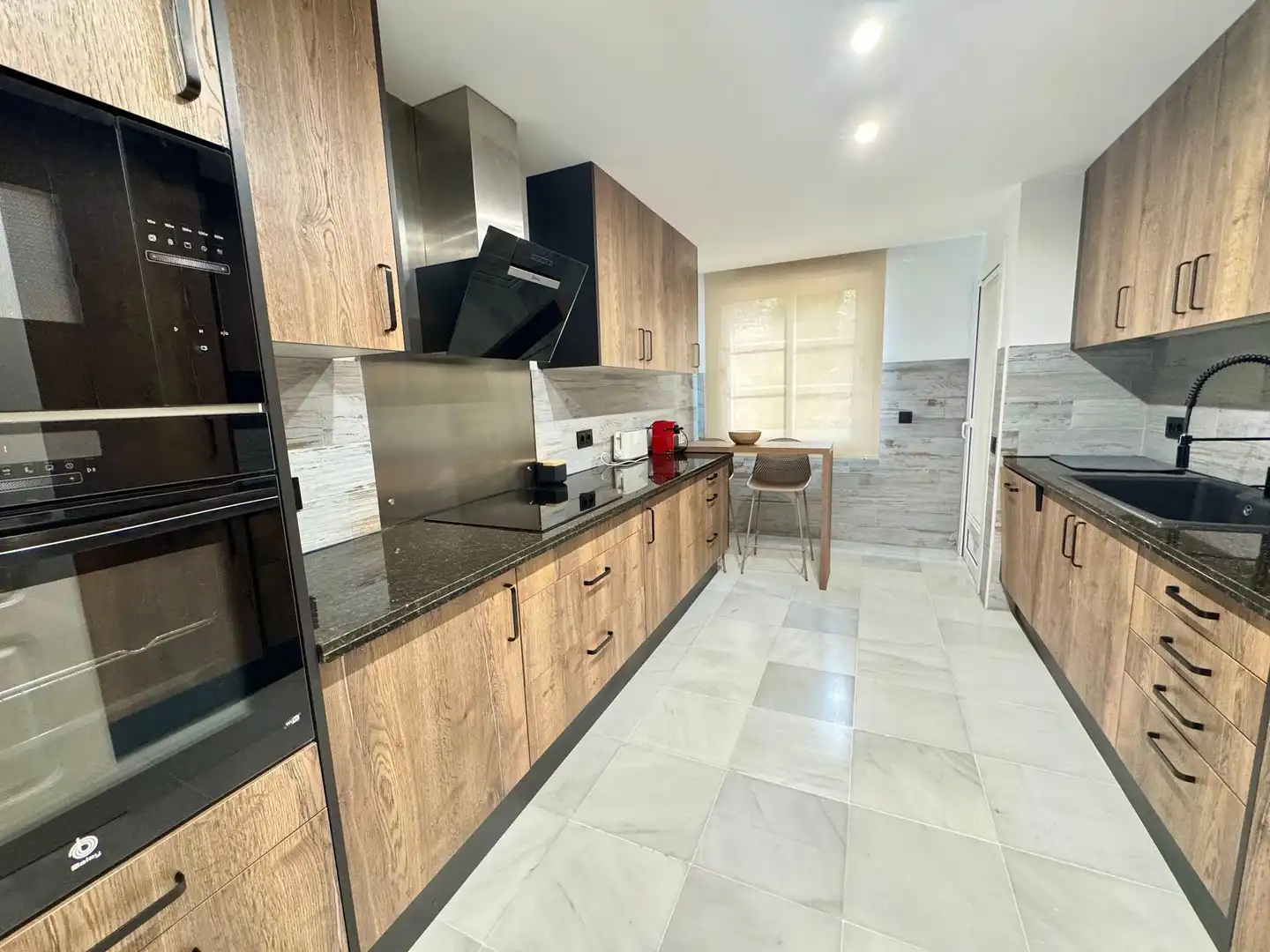 Cocina de Apartamento de alquiler en Altea con Aire acondicionado, Calefacción y Jardín privado