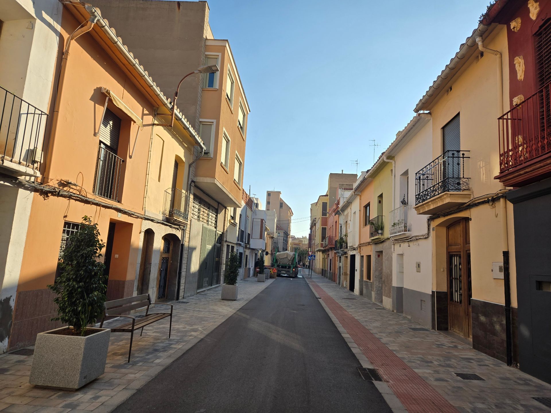 Vista exterior de Casa o chalet en venta en Castellón de la Plana / Castelló de la Plana con Terraza, Trastero y Balcón