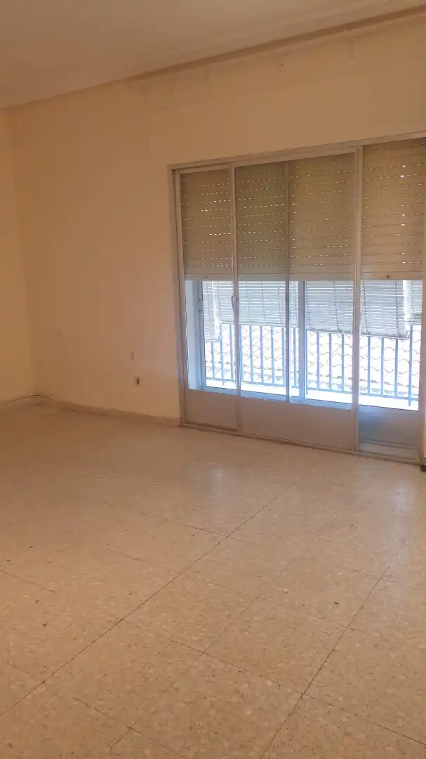 Flat with terrace for sale in Parque de la Constitución 5a, imagen 2