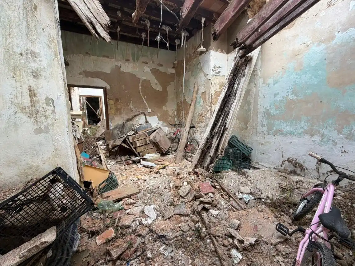 Casa aparellada en venda a Núcleo urbano, imagen 4