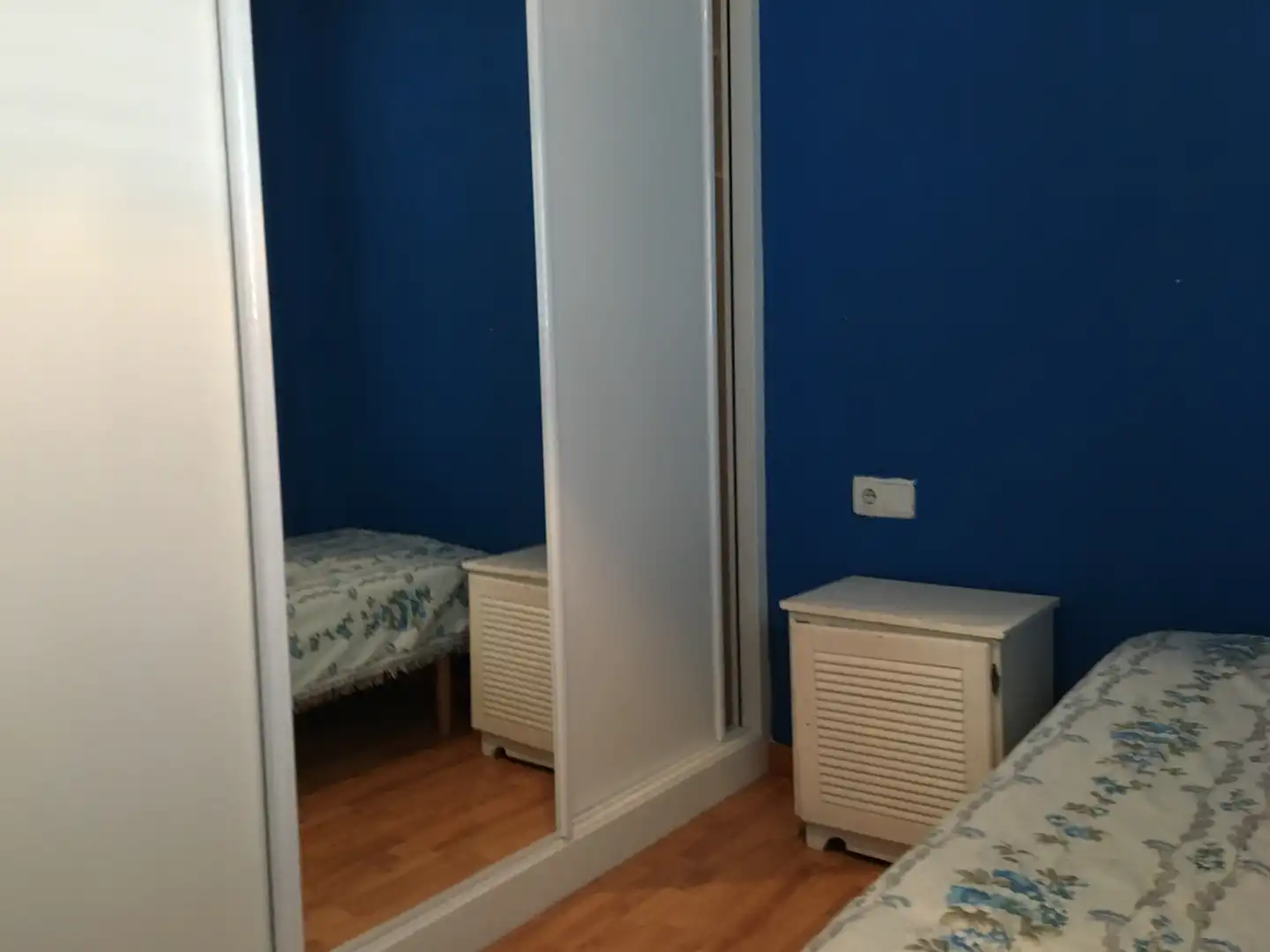 Habitación de Apartamento en venta en Ourense Capital  con Calefacción, Parquet y Amueblado