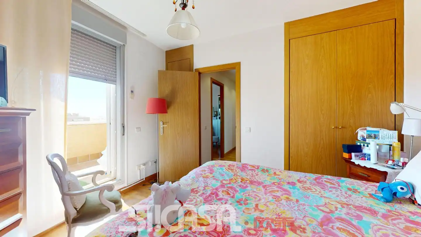 Habitación de Ático en venta en Parla con Aire acondicionado, Calefacción y Terraza