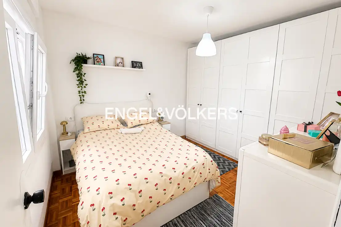 Bedroom of Flat for sale in Vigo   with Heating
