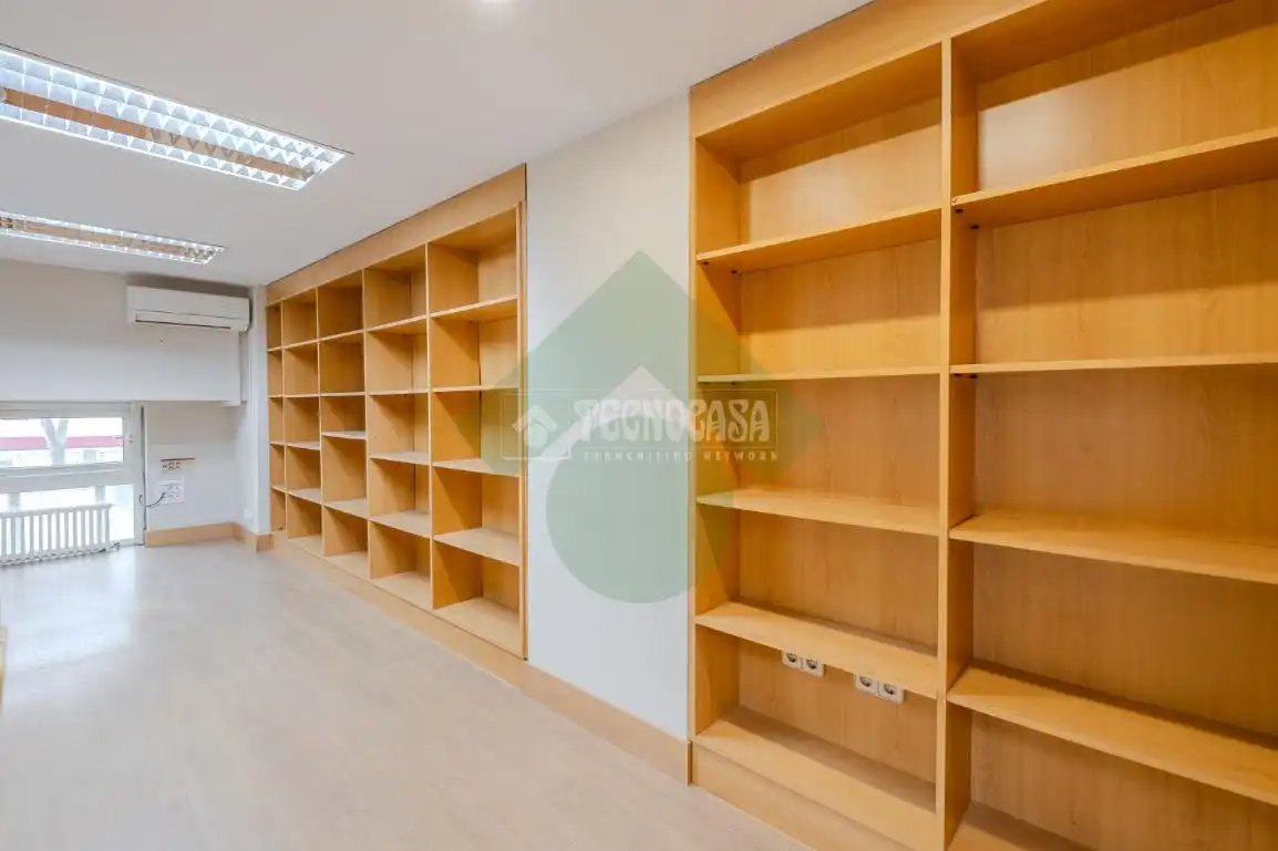 Büro zur Miete in Madrid mit Klimaanlage und Heizung