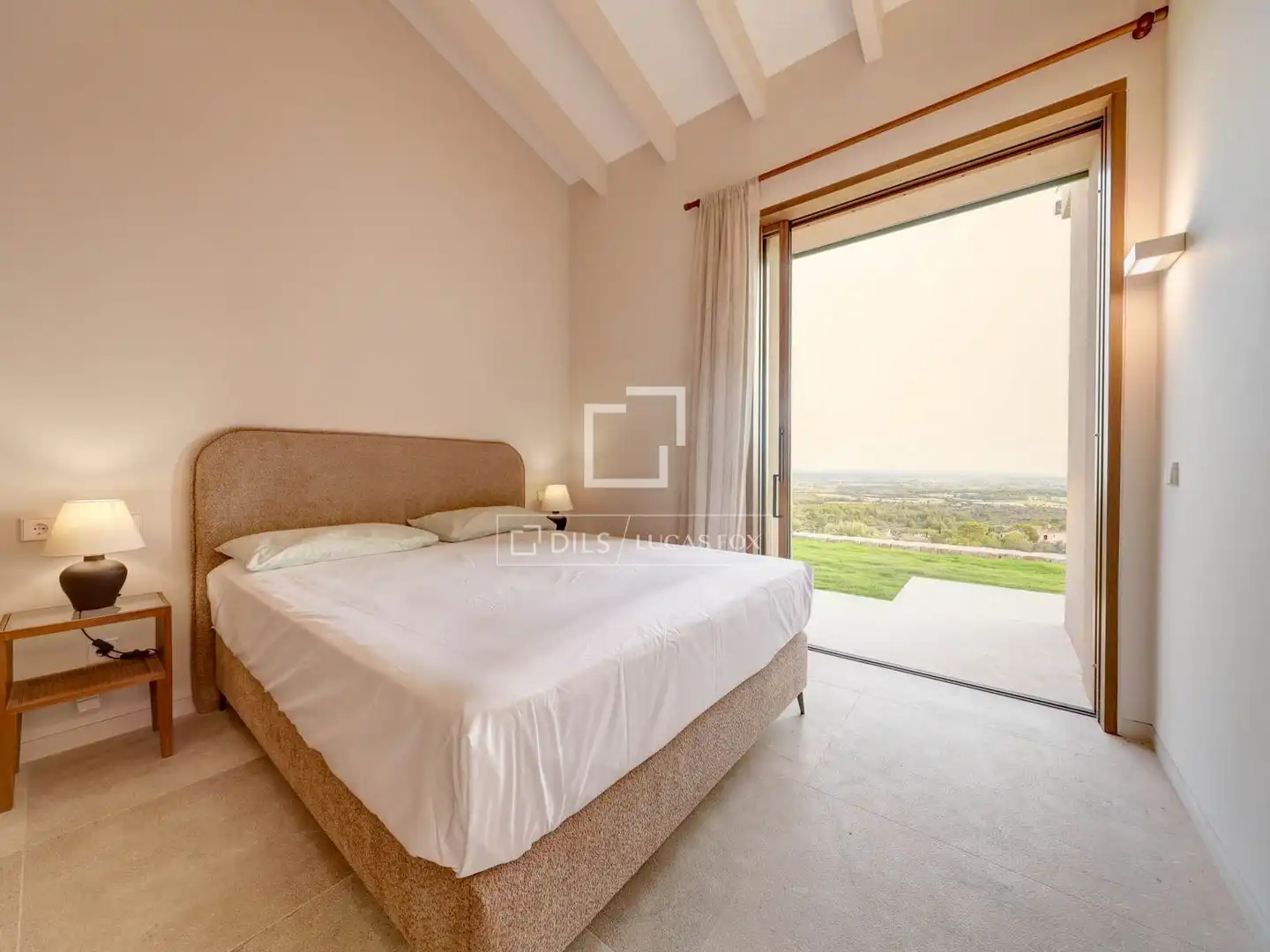 Schlafzimmer von Country house zum Verkauf in  Palma de Mallorca mit Klimaanlage, Heizung und Privatgarten