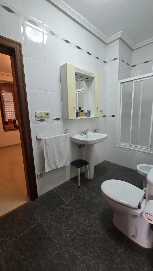 En Pleno Casco Antiguo de Ubeda se encuentra esta Casa distribuida en 3 viviendas independientes, ideal para invertir, immagine 4