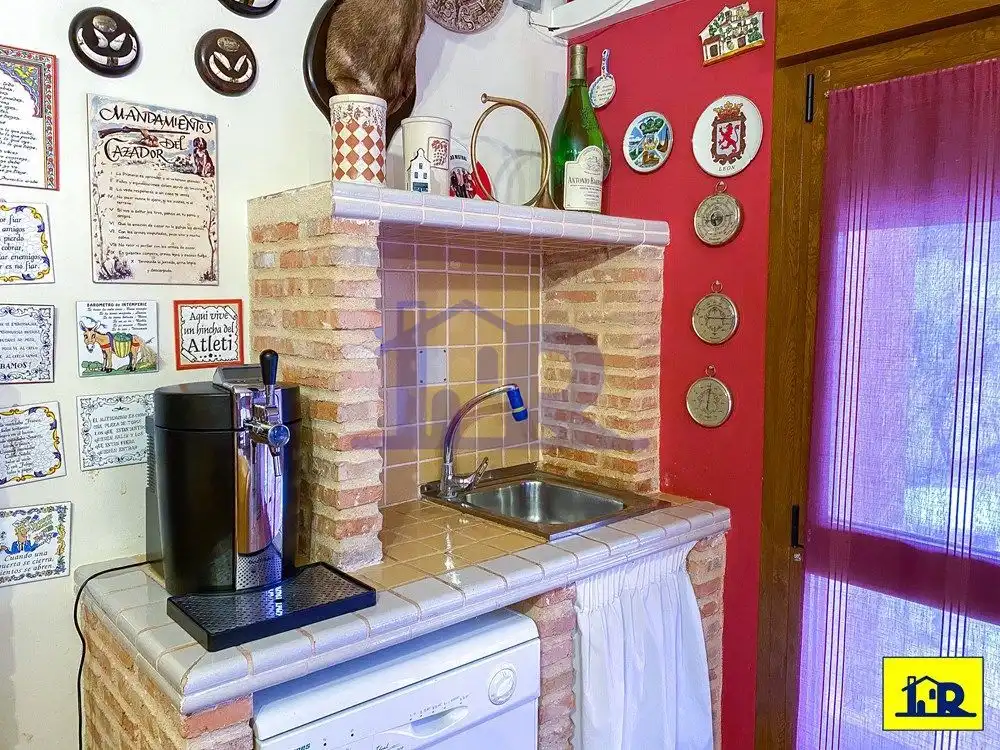 Kitchen of Houses for sale in Arcas del Villar  with Air Conditioner, Heating and Terrace