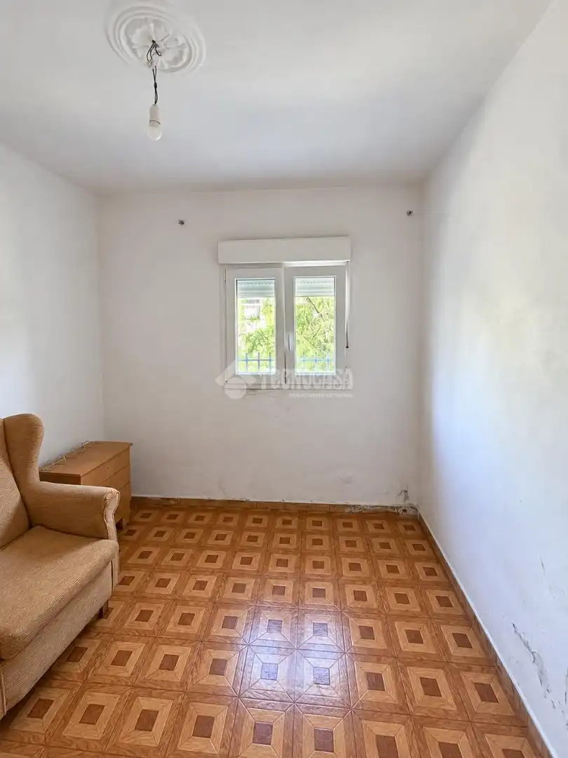 Habitación de Piso en venta en Madrid con Parquet