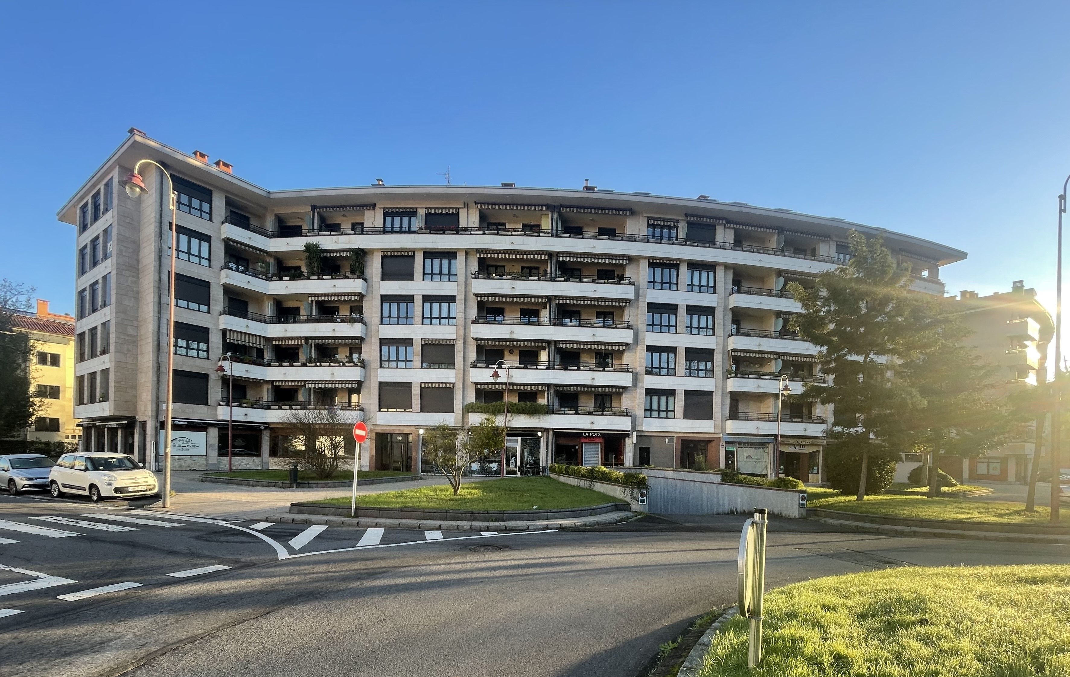 Vista exterior de Pis en venda en Zarautz amb Calefacció, Traster i Balcó