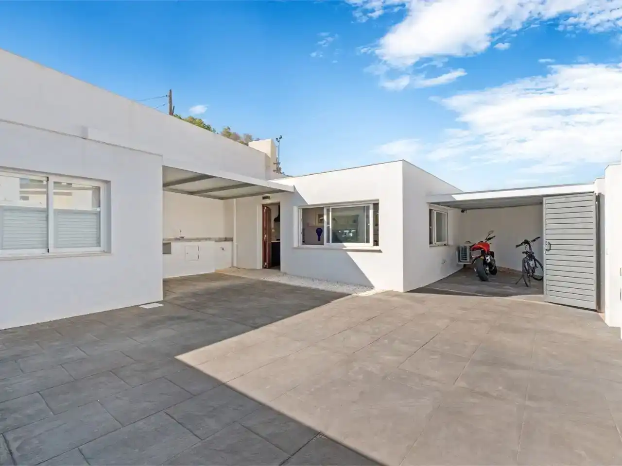 Vista exterior de Pis en venda en L'Alfàs del Pi amb Aire condicionat i Piscina