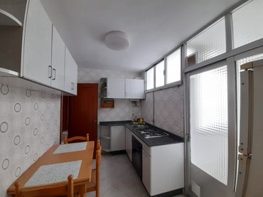 Flat with lift to rent in Caranza
