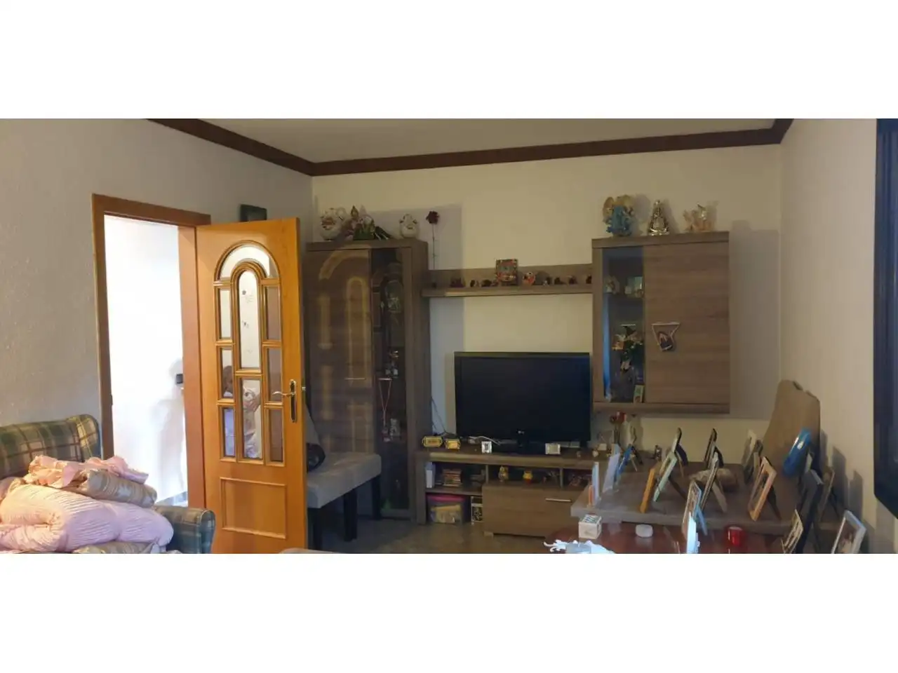 Sala de estar de Casa o chalet en venta en Rubí con Jardín privado, Terraza y Piscina