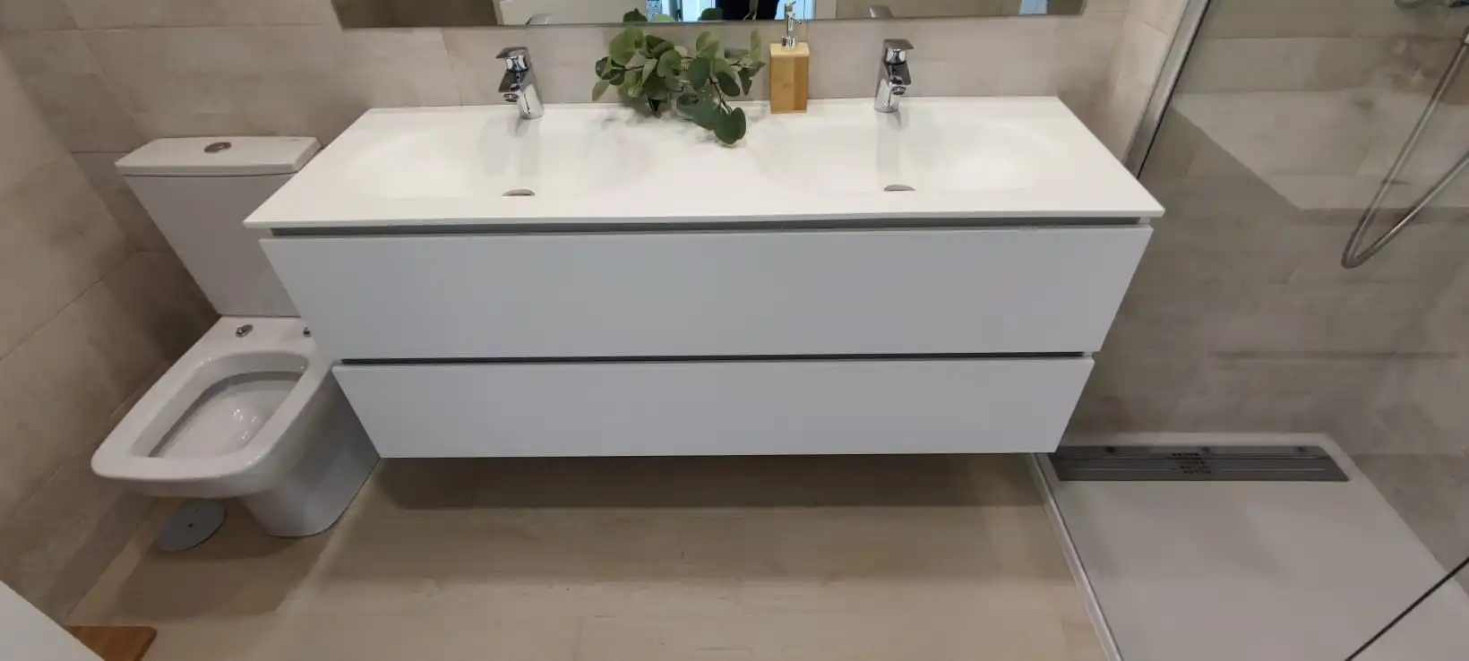 Baño de Piso de alquiler en Colmenar Viejo con Aire acondicionado, Calefacción y Jardín privado