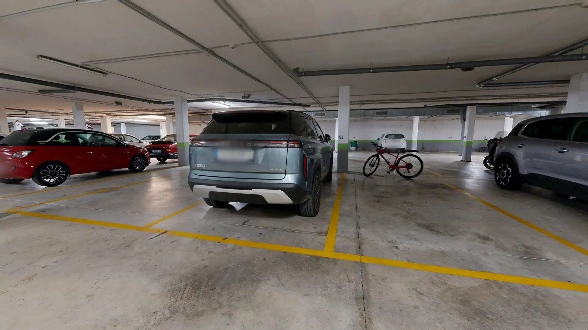 Parking of Apartments for rent in Elche / Elx  with Air Conditioner, Heating and Private garden