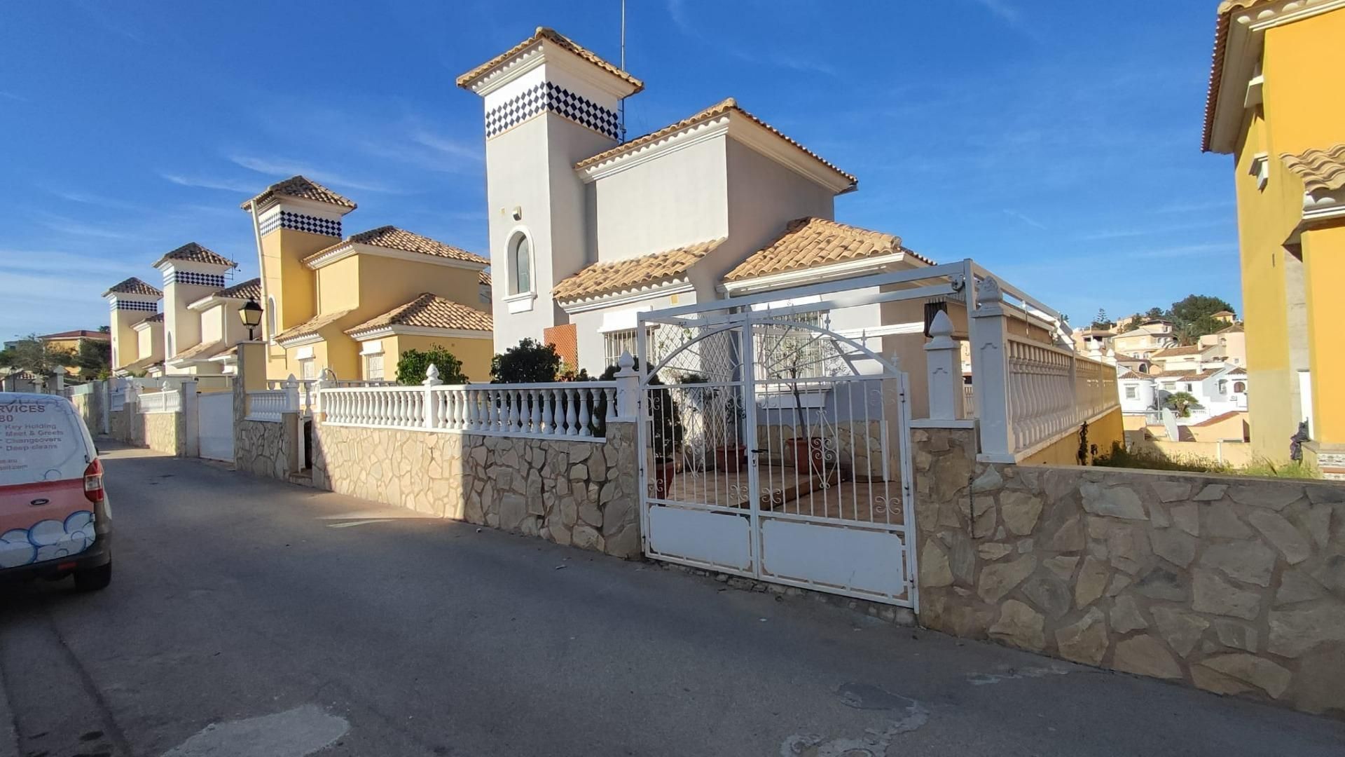 Vista exterior de Casa o chalet de alquiler en Orihuela con Calefacción, Jardín privado y Terraza