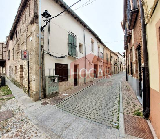 Casa adosada en Venta en Arévalo