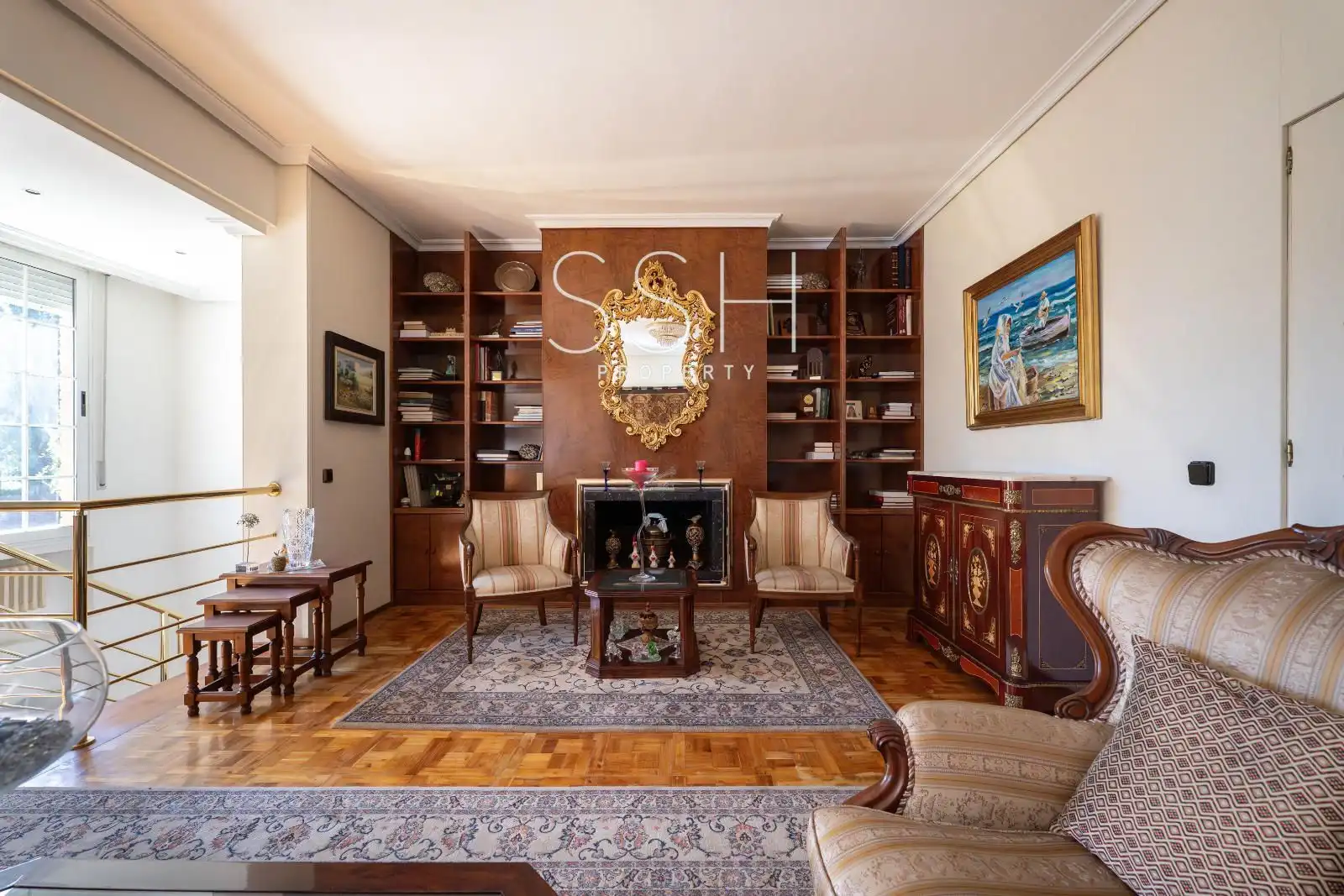 Sala d'estar de Casa adosada en venda en Madrid amb Aire condicionat, Calefacció i Piscina