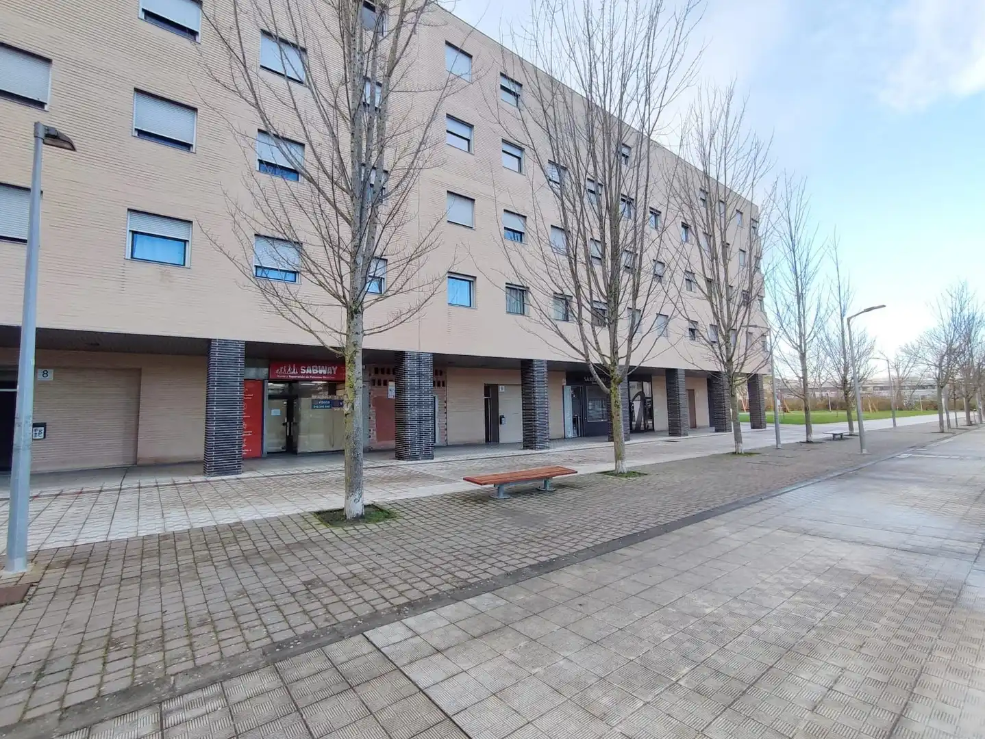 Vista exterior de Local en venta en Valle de Egüés / Eguesibar con Aire acondicionado