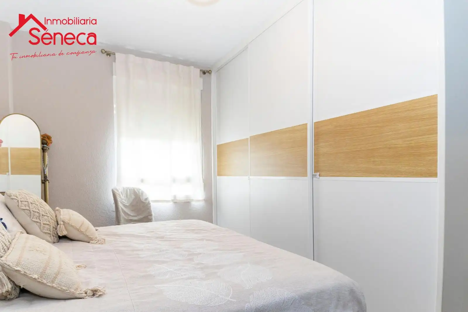 Bedroom of Flat for sale in Córdoba  with Air Conditioner, Heating and Terrace