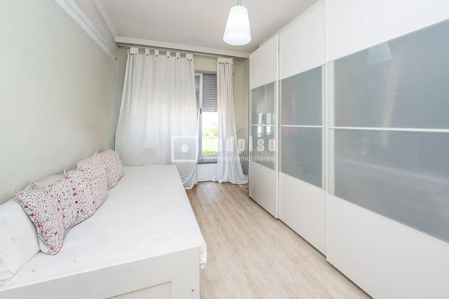 Bedroom of Flat for sale in Pinto  with Air Conditioner, Heating and Terrace