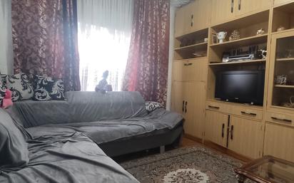 Living room of Flat for sale in Arnedo  with Heating, Furnished and Oven