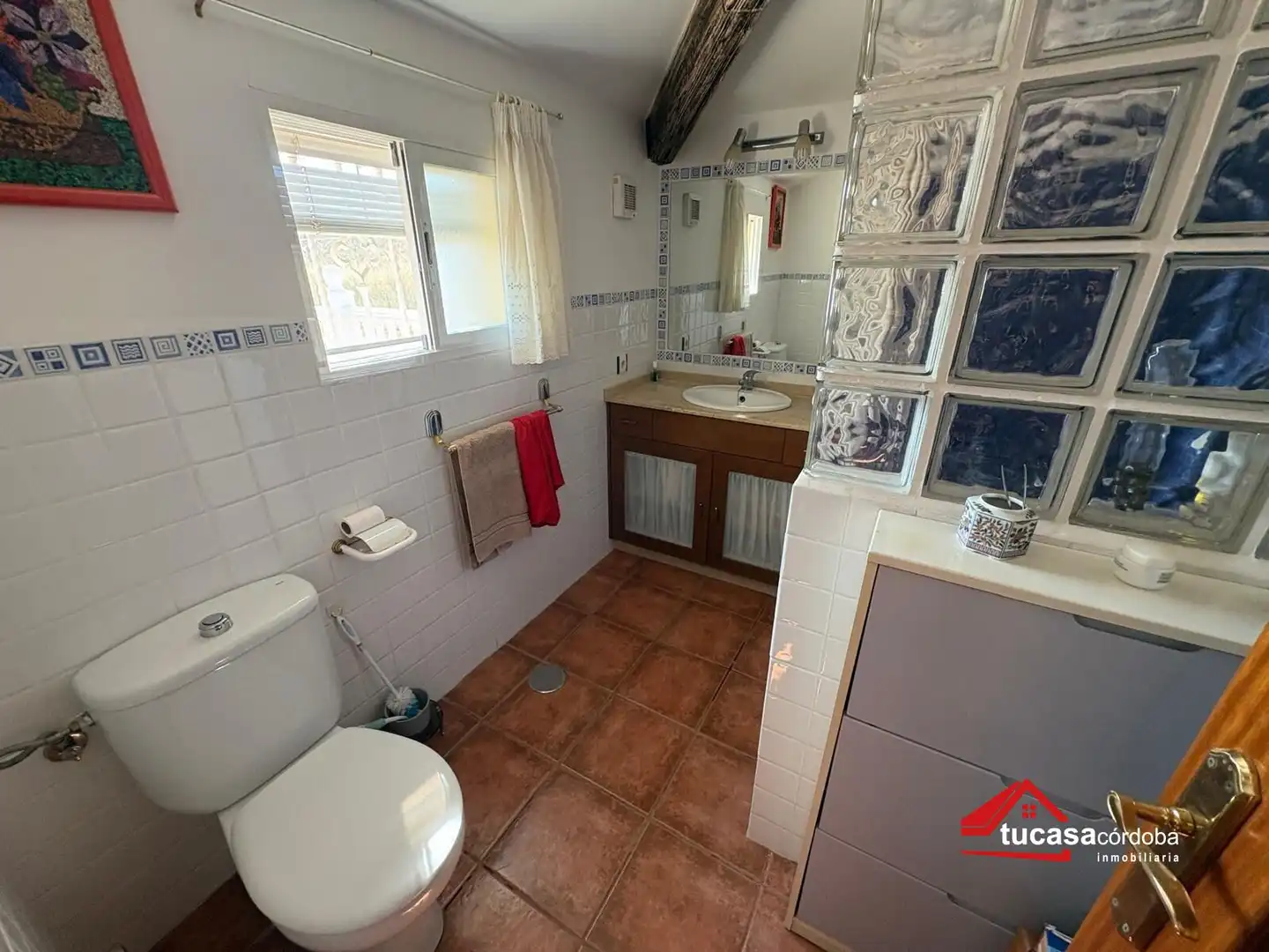 Baño de Finca rústica en venta en Córdoba con Aire acondicionado, Terraza y Trastero